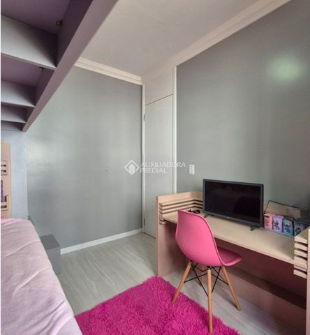Apartamento com 3 quartos e 52m² para alugar em Humaitá, Porto Alegre. - Foto 4
