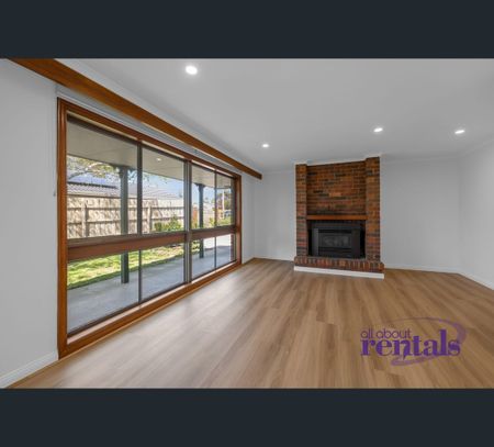 62 Gardenia Street, Pakenham, Vic 3810 - Photo 3
