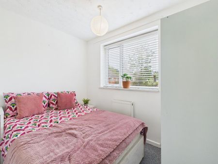 4 bedroom terraced house to rent - Photo 4