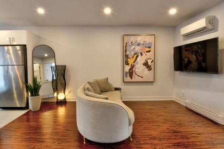 Unit 1: Entire unit - Photo 3