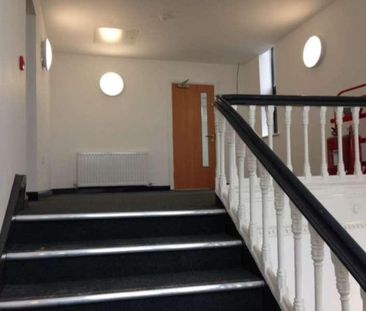 En-suite Room, In Gardner Street, Salford, M6 - Photo 6