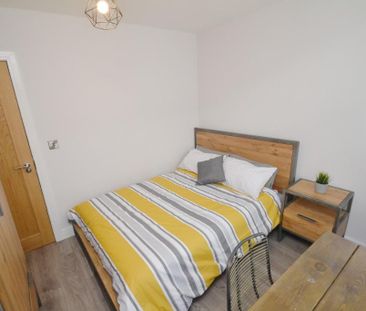 5 bedroom terraced house to rent - Photo 4