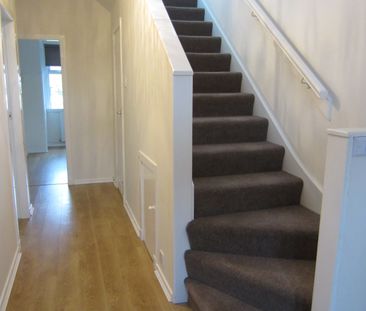 3 bedroom semi-detached house to rent - Photo 4
