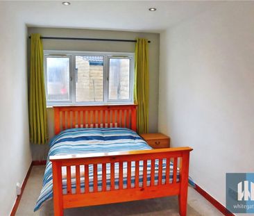 Lynton Avenue, Springwood, Huddersfield, HD1 - Photo 2