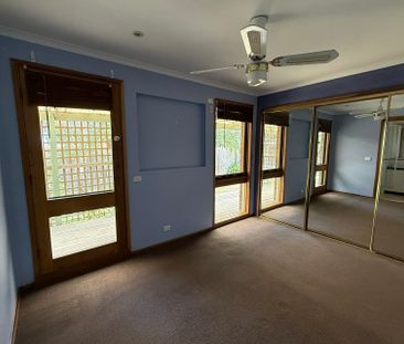 134 Fordholm Road, Hampton Park VIC - Photo 3