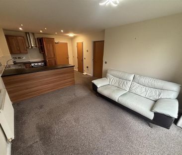 2 bedroom ground floor flat to rent - Photo 6