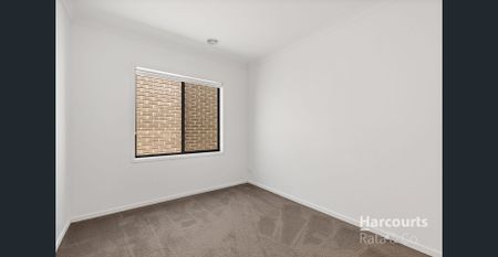 Like New & Ready to call HOME! - Photo 2