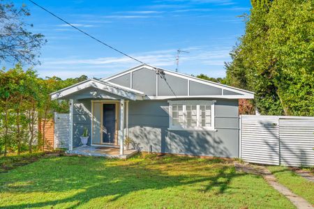 4 Toorak Avenue, Erina - Photo 2
