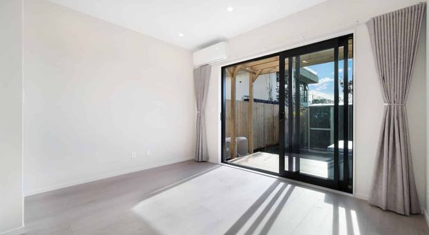 Brand New 2-Bedroom Townhouse in Peaceful Massey!!! - Photo 1