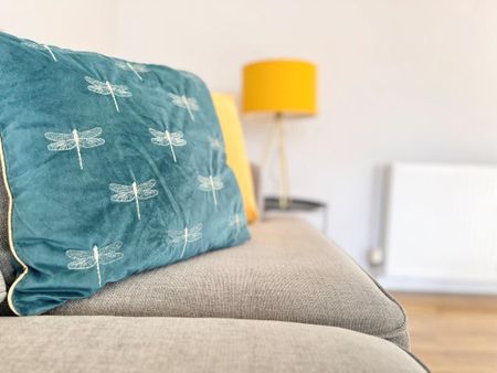 2 bedroom flat to rent - Photo 5