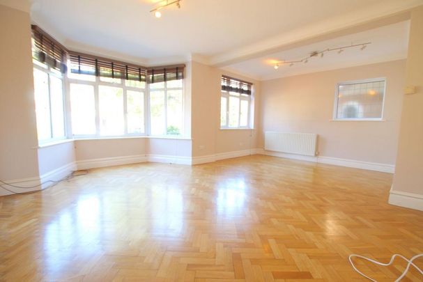 5 bedroom detached house to rent - Photo 1