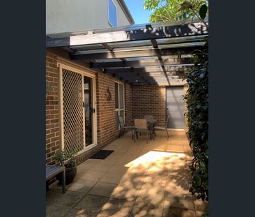 Double the Space, Double the Comfort: Two Lounges to Enjoy - Photo 1