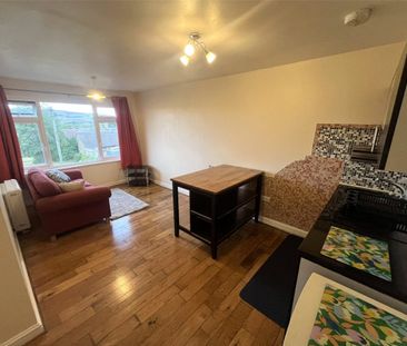 Weavers Brook, Ovenden, Halifax, HX2 - Photo 3