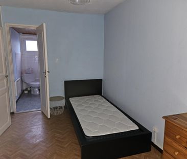 Location Appartement 1 pièce 26m² LE CREUSOT 71200 - Photo 1