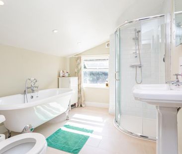 2 bedroom end of terrace house to rent - Photo 6