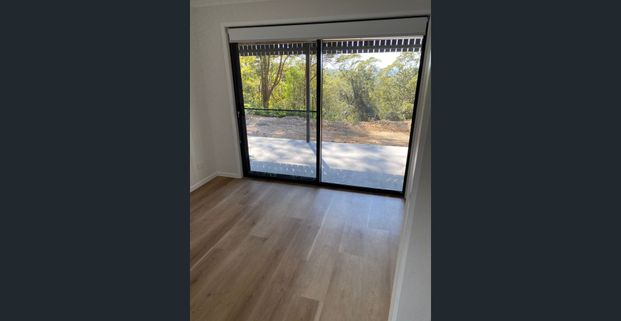 $575 p/w. Private self-contained downstairs 2 bed unit - Photo 1