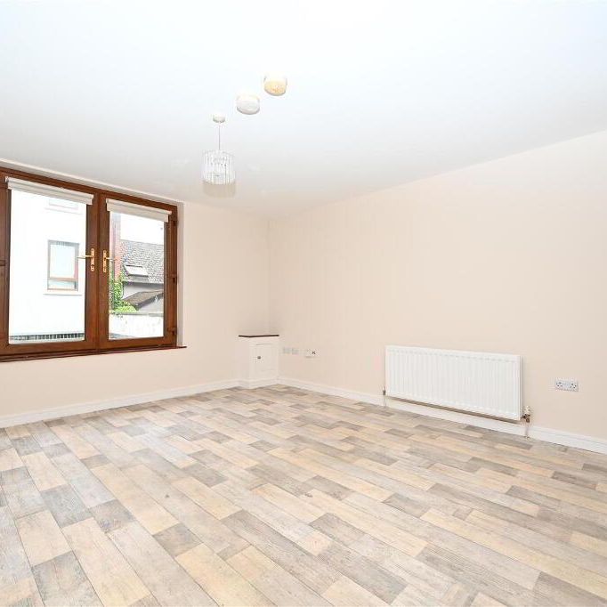 Apt 16, Park View, Dunmurry, Belfast, BT17 9RD - Photo 1