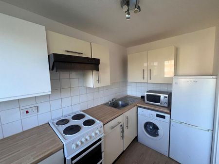 1 bedroom flat to rent - Photo 4