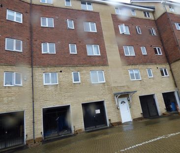 2 bed apartment to rent in Chillingham Road, Newcastle Upon Tyne - Photo 3