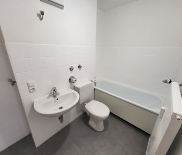 Renovierte 1,5-Zimmerwohnung mit Balkon in Lechhausen zu vermieten - Photo 2