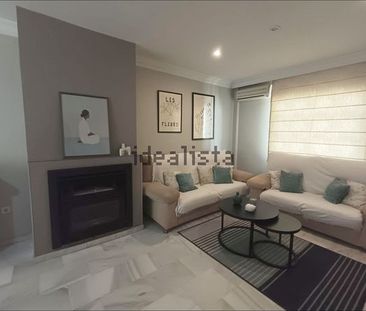 Alquiler de chalet adosado en Estación - Photo 2