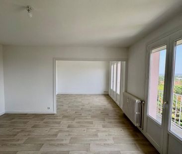 APPARTEMENT T4 A LOUER A RIORGES - MAIRIE - Photo 1