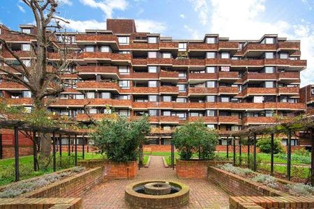 Henry Wise House, Vauxhall Bridge Road, Pimlico, SW1V - Photo 3