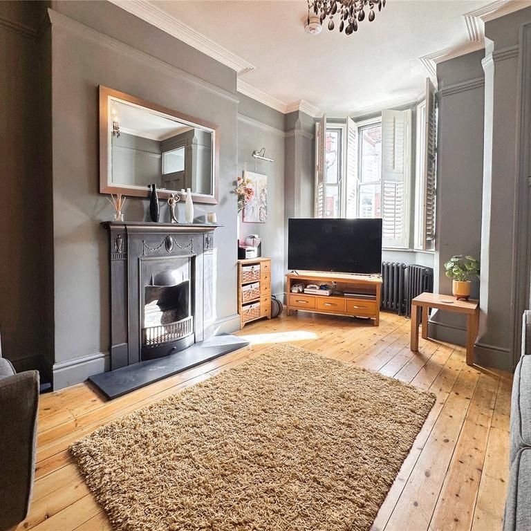 3 bedroom terraced house to rent - Photo 1