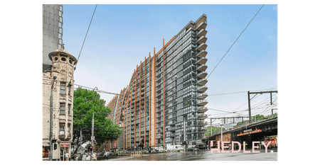 F L I N D E R S S T R E E T - Photo 5