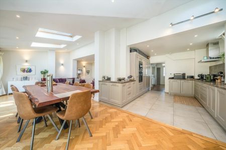 Riverside Close, KT1, London - Photo 5