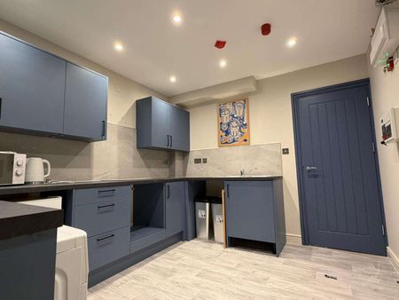 Taverners Road Room 6 - Photo 5