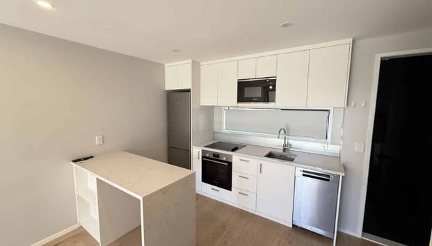 Welcome to Rata Terraces – Papatoetoe’s Hottest New Address! - Photo 1