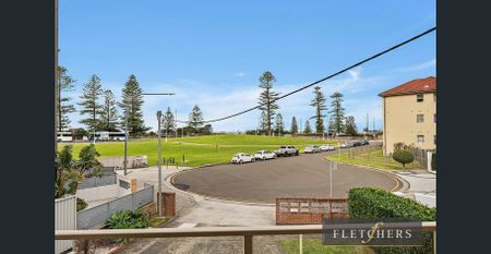 Coastal One-Bedroom Unit - Photo 4