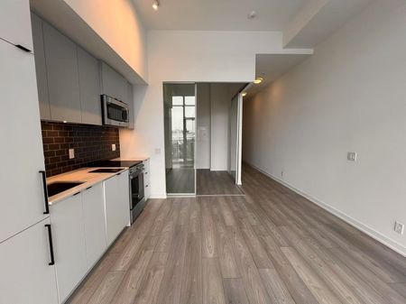 For Lease - 1182 King Street Unit# 403, Toronto, Ontario - Photo 5