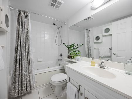 For Lease - 19 Barberry Place Unit# 505, Toronto, Ontario - Photo 3