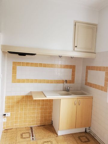 A LOUER CARRY LE ROUET VILLA PLAIN PIED TYPE 4 AVEC JARDIN PROCHE CENTRE VILLE ET MER, - Photo 3