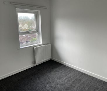 2 bedroom maisonette to rent - Photo 3