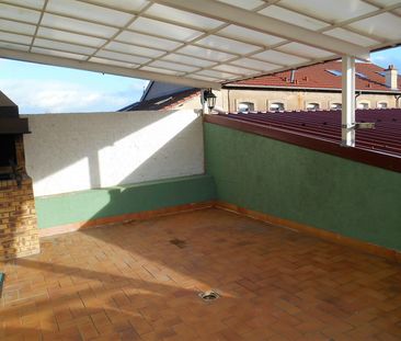 Location Appartement 4 pièces 109m² - Photo 2