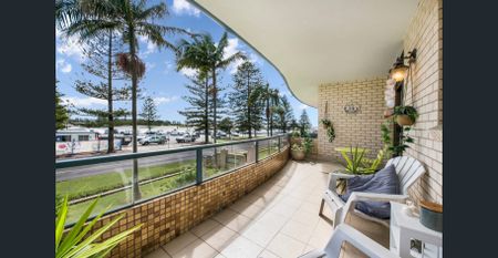 Front Apartment With Spectacular Water Views – As New Throughout - Photo 4
