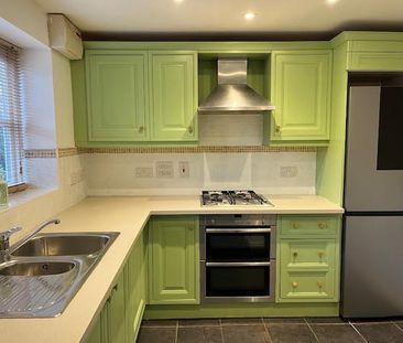 Bloxham Court, Bloxham Village, 3 bed semi detached house - Photo 5