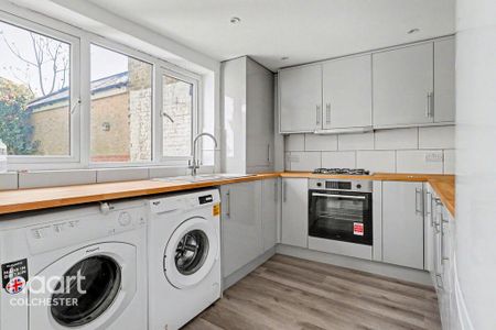 1 bedroom in a house share to rent - Photo 4