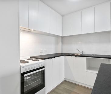 GROUND FLOOR UNIT - Photo 5