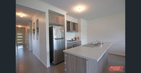 HOME IN LAKESIDE! - Photo 2