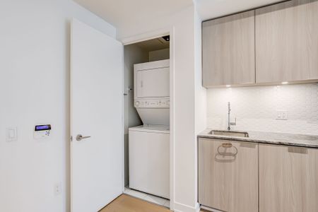For Lease - 15 Queens Quay Unit# 419, Toronto, Ontario - Photo 2