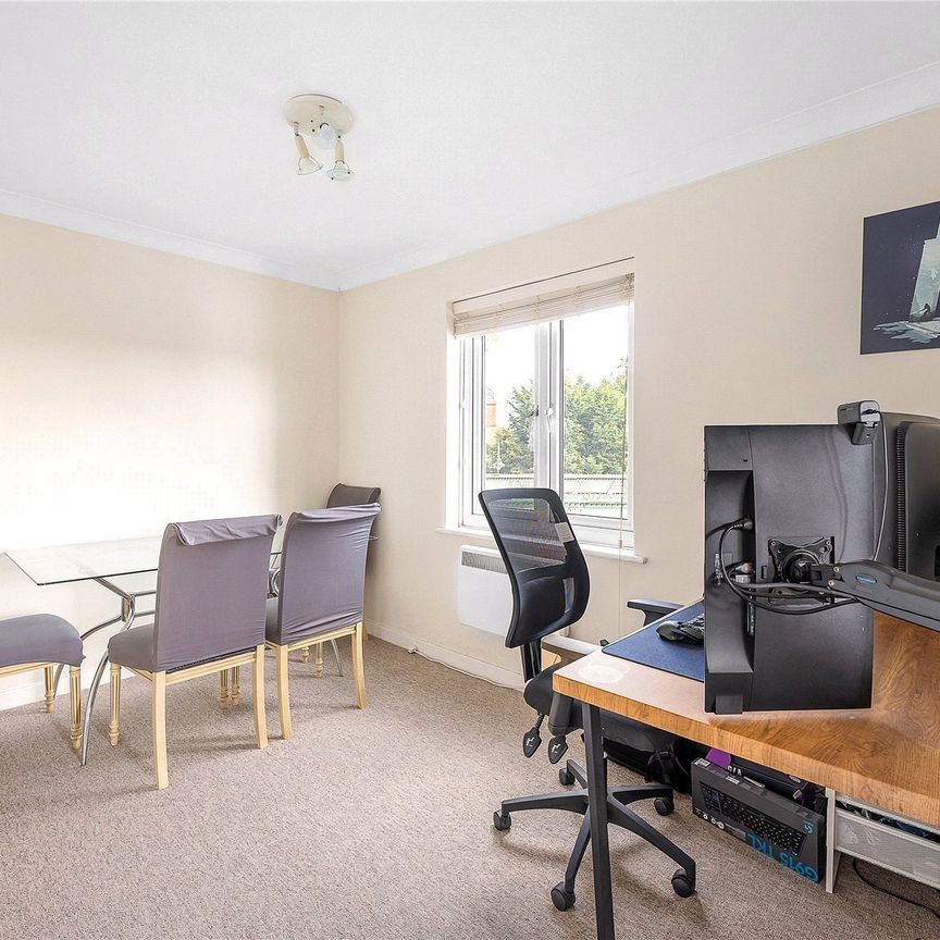 Carrara Wharf, Ranelagh Gardens, London, SW6 flat to rent - Photo 1