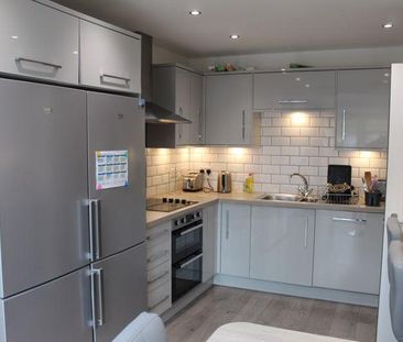 Mixed use to rent - Photo 5