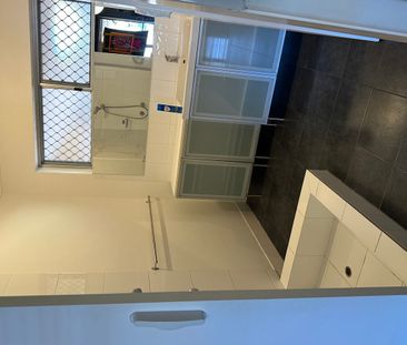Huge Attached Workshop & Convenient Kewdale Location - Photo 5