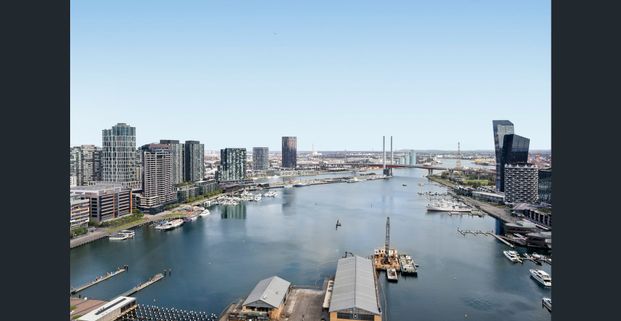 AUSTRALIAN LUXURY THAT FEELS LIKE HOME! - Photo 1