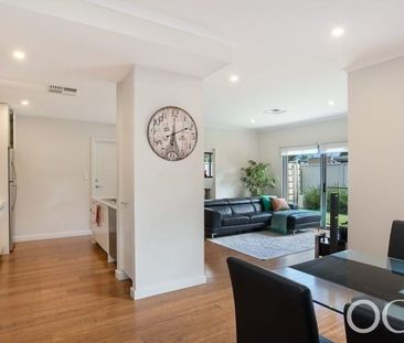 Open the Door to Effortless Style - Photo 6