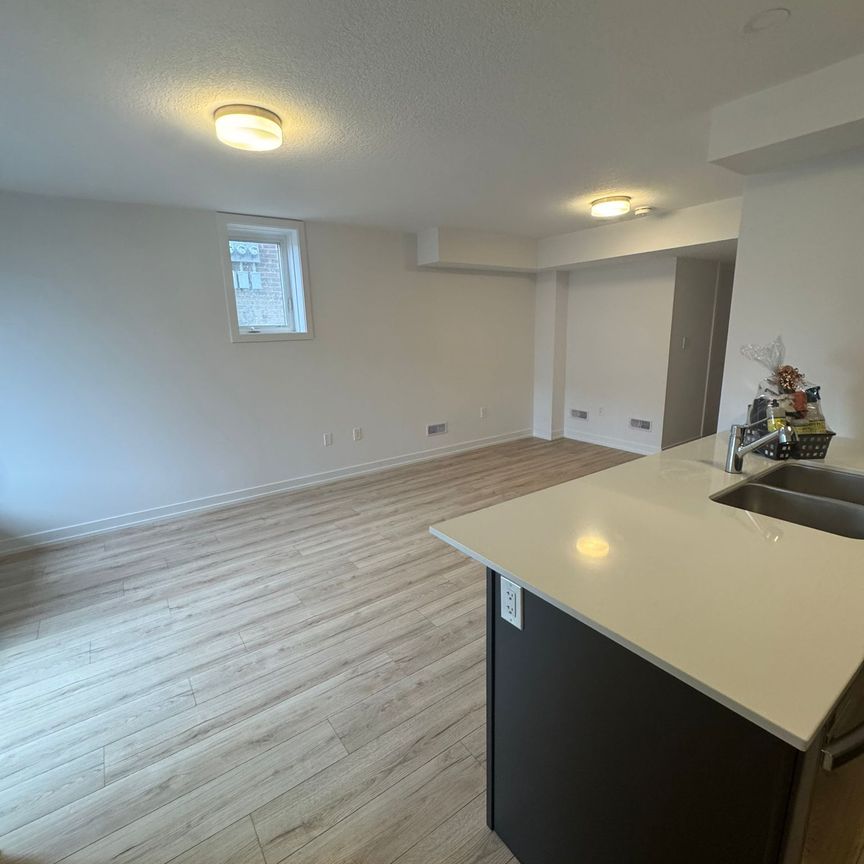 For Lease - 940 St David Street Unit# 69, Centre Wellington, Ontario - Photo 1